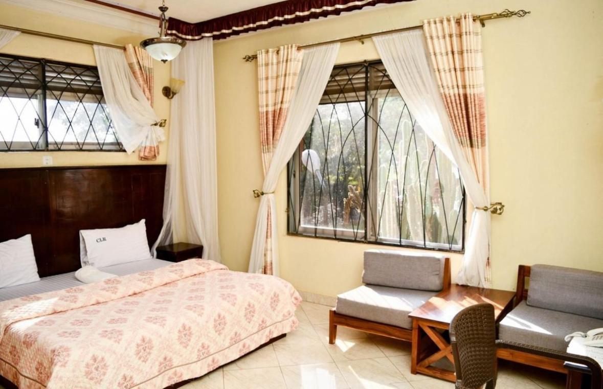 Country Lake Resort Garuga Entebbe Ngoại thất bức ảnh