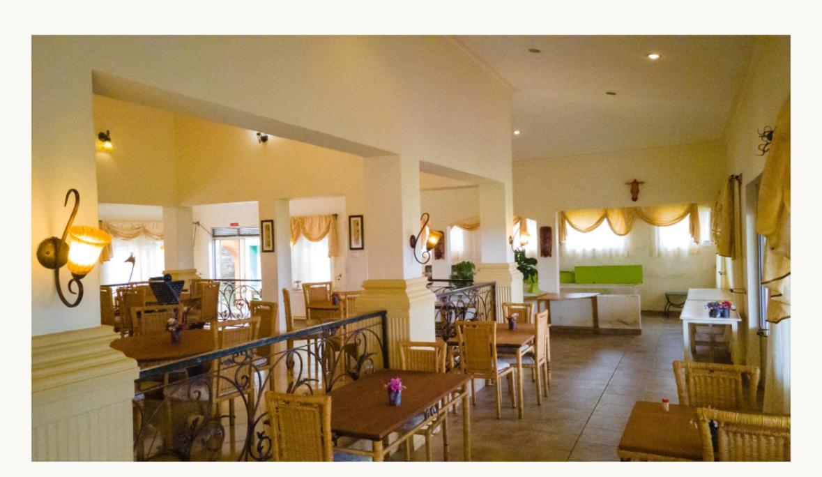 Country Lake Resort Garuga Entebbe Ngoại thất bức ảnh