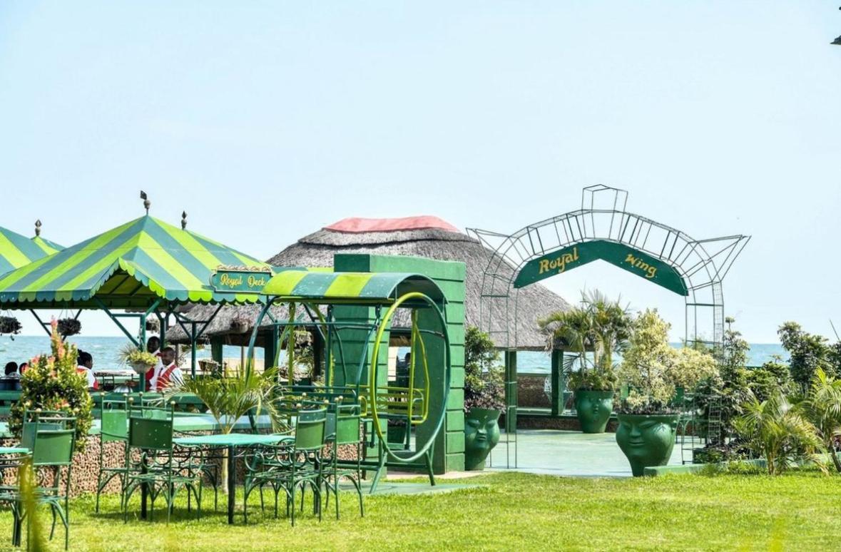 Country Lake Resort Garuga Entebbe Ngoại thất bức ảnh