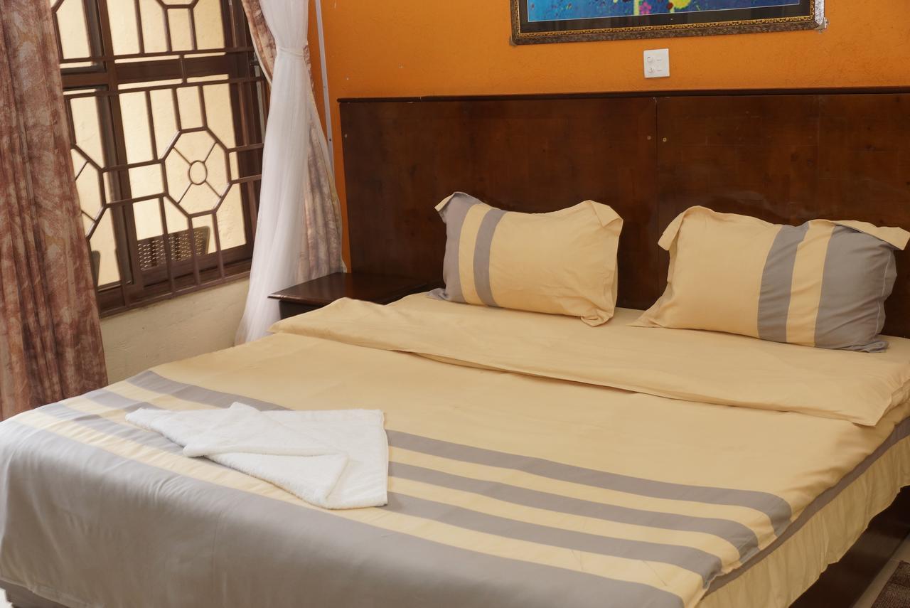 Country Lake Resort Garuga Entebbe Ngoại thất bức ảnh